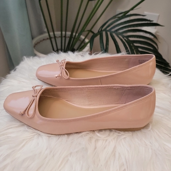 Steve Madden Nude Patent Leather Ballet Fall Shoes - Women's Size 9.5 - Picture 4 of 6